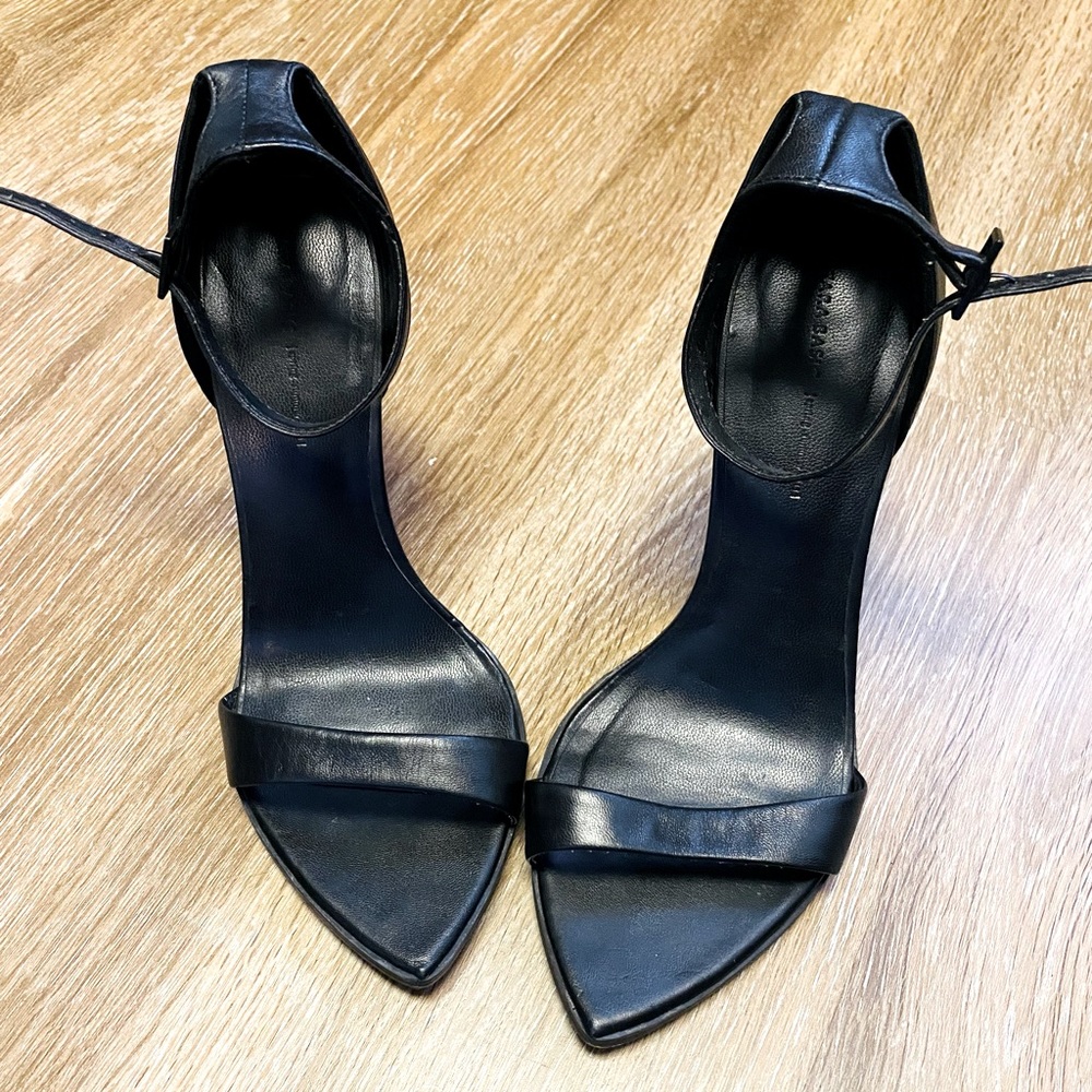 Zara black heels with straps size 6!